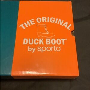 Sporto womens Duck Boot - Navy and Brown